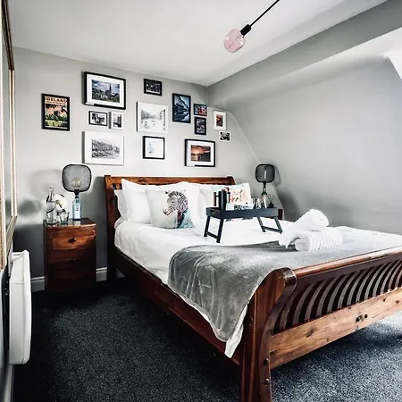 Modern Penthouse In Town Cobh