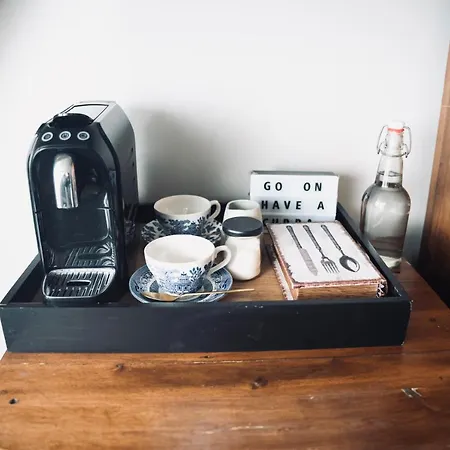 Modern Penthouse In Town *