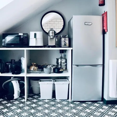 Modern Penthouse In Town * Cobh