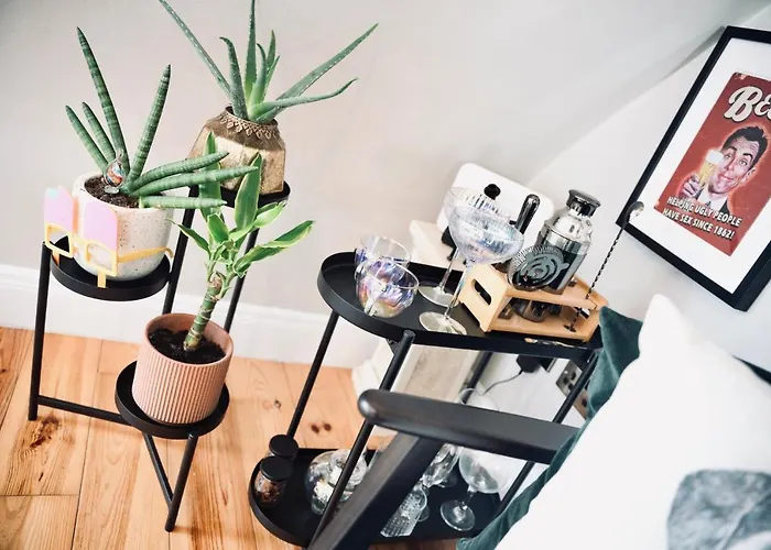 Modern Penthouse In Town Daire *